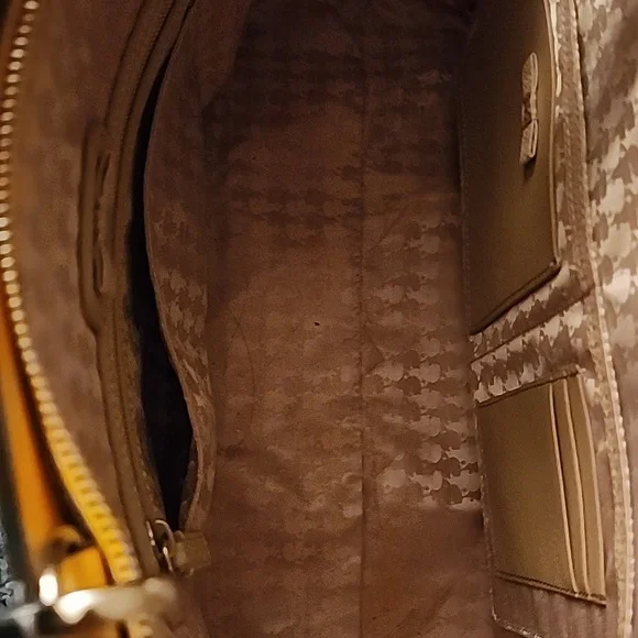 NWT- Karl Lagerfeld Paris- Women's Mango Handbag - Picture 10 of 15